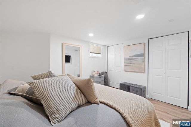 33-35 Mapes Avenue, Newark, NJ 07112
