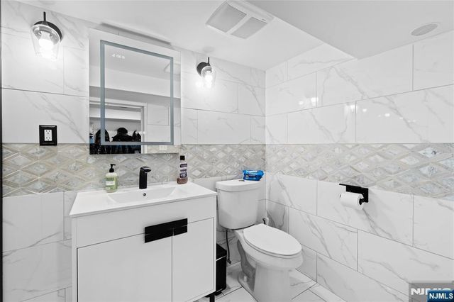 33-35 Mapes Avenue, Newark, NJ 07112