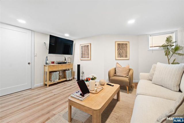 33-35 Mapes Avenue, Newark, NJ 07112