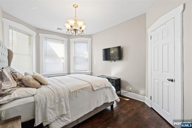 33-35 Mapes Avenue, Newark, NJ 07112