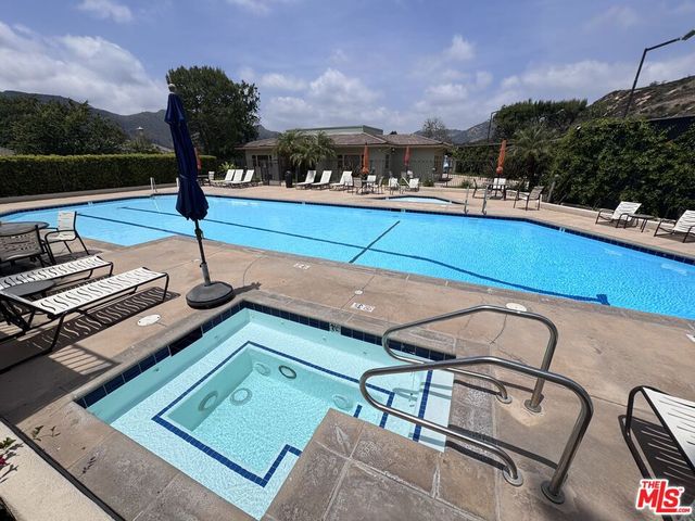 17230 Avenida De La Herradura, Pacific Palisades, CA 90272