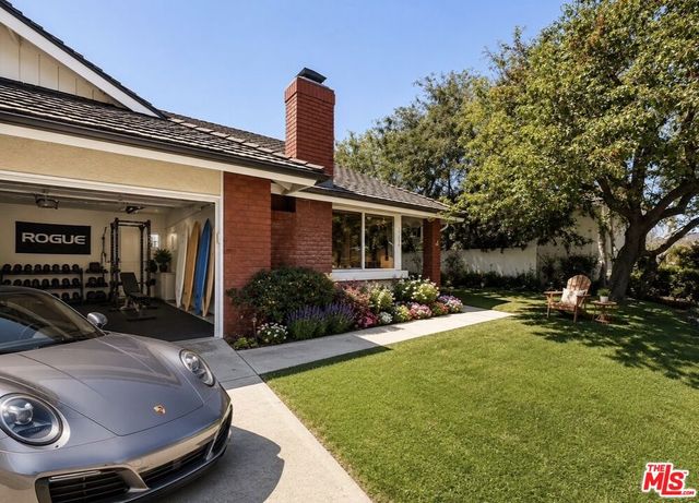 17230 Avenida De La Herradura, Pacific Palisades, CA 90272