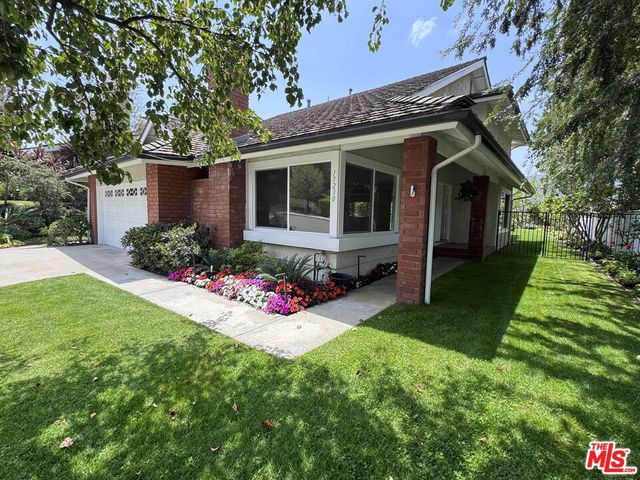 17230 Avenida De La Herradura, Pacific Palisades, CA 90272