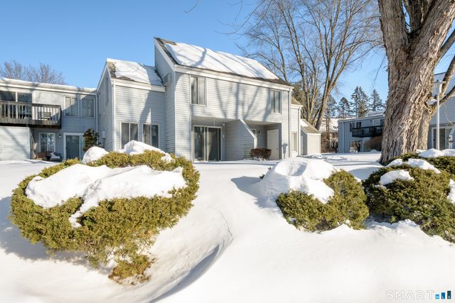 24 Cinnamon Springs 24, South Windsor, CT 06074