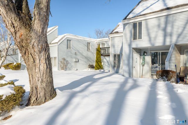 24 Cinnamon Springs 24, South Windsor, CT 06074