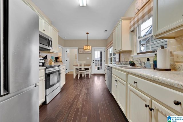 820 HAWTHORN LANE, Odenville, AL 35120