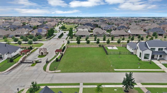 1108 Knoll Crest Drive, Mansfield, TX 76063