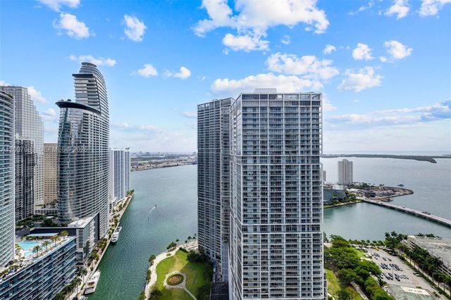 77 SE 5th St PH01, Miami, FL 33131