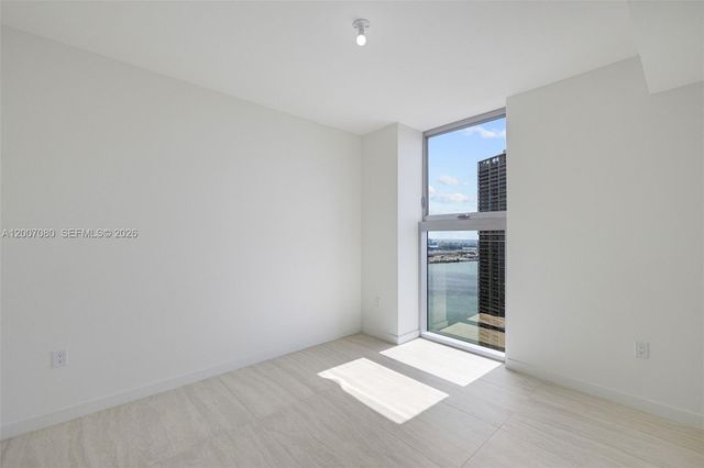 77 SE 5th St PH01, Miami, FL 33131