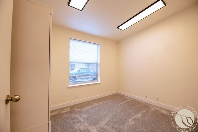 1st Ave W, Forsyth, MT 59327