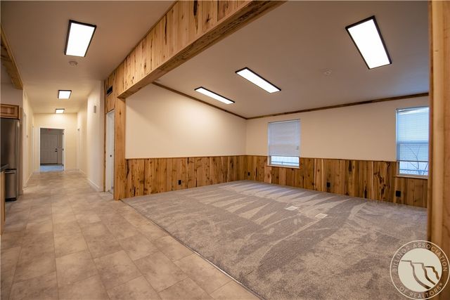 1st Ave W, Forsyth, MT 59327