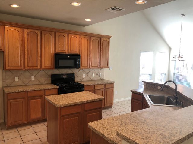 8304 Hitching Trail, Mckinney, TX 75070