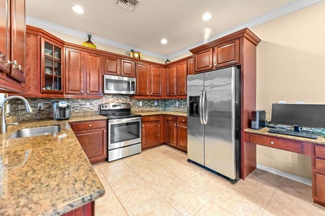 4627 Mediterranean Circle, Palm Beach Gardens, FL 33418