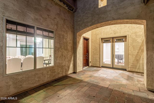 3022 E WILDHORSE Drive, Gilbert, AZ 85297