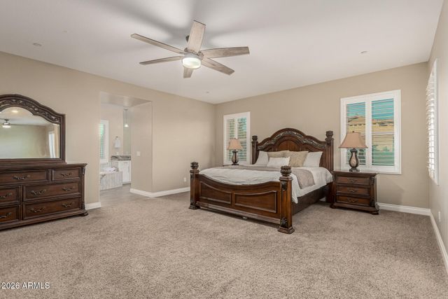 3022 E WILDHORSE Drive, Gilbert, AZ 85297