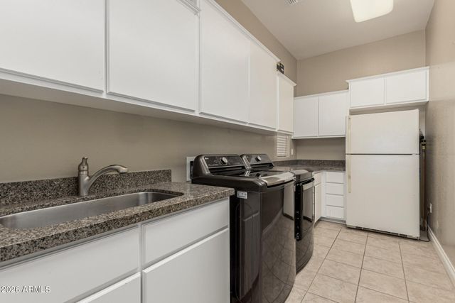 3022 E WILDHORSE Drive, Gilbert, AZ 85297