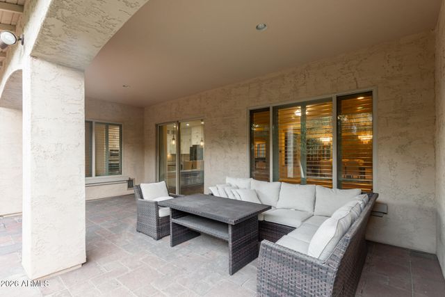 3022 E WILDHORSE Drive, Gilbert, AZ 85297