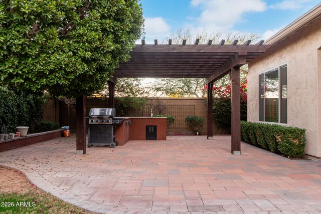 3022 E WILDHORSE Drive, Gilbert, AZ 85297