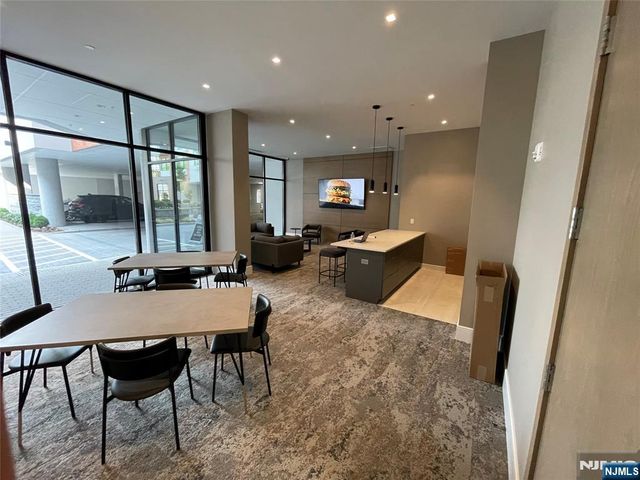 470 Main Street 520, Fort Lee, NJ 07024