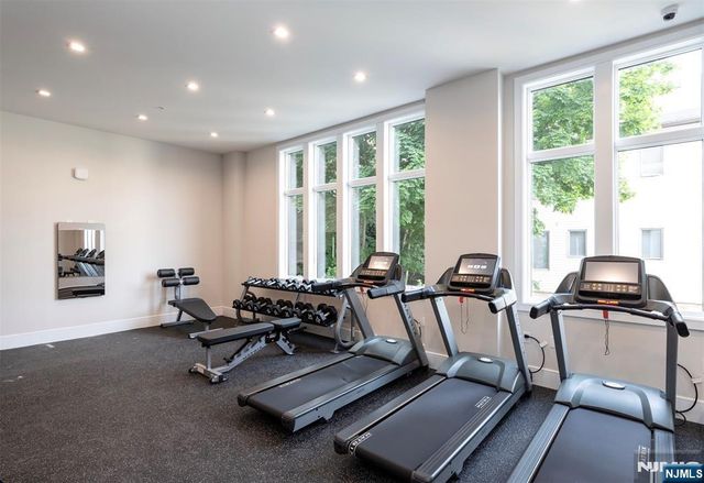 470 Main Street 520, Fort Lee, NJ 07024