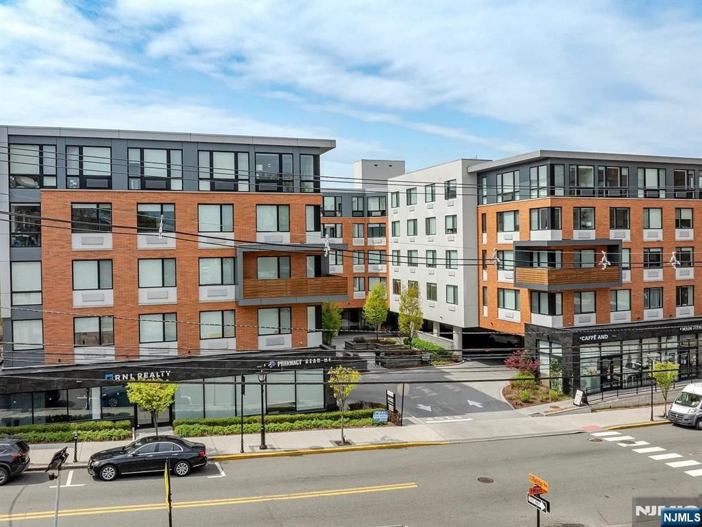 470 Main Street 520, Fort Lee, NJ 07024