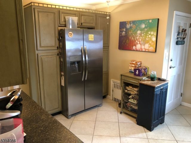427 Miltonia St, Linden City, NJ 07036