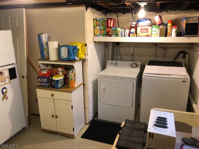 427 Miltonia St, Linden City, NJ 07036