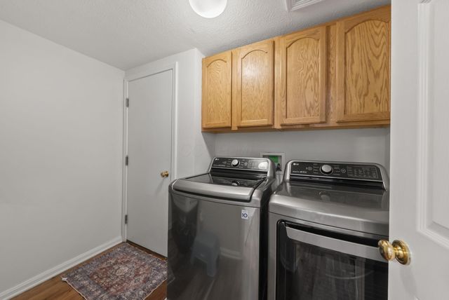 2385 Reeves Avenue, Lewis Center, OH 43035