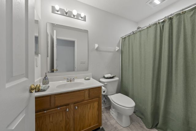 2385 Reeves Avenue, Lewis Center, OH 43035