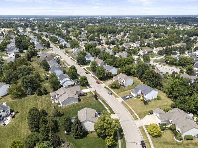 2385 Reeves Avenue, Lewis Center, OH 43035