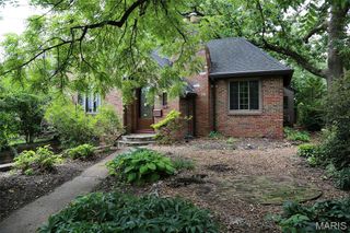 8788 Pine Avenue, St Louis, MO 63144