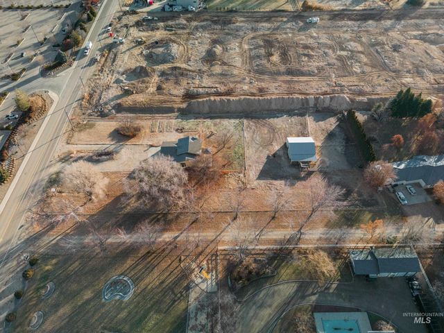 4907 Stamm Ln, Nampa, ID 83687