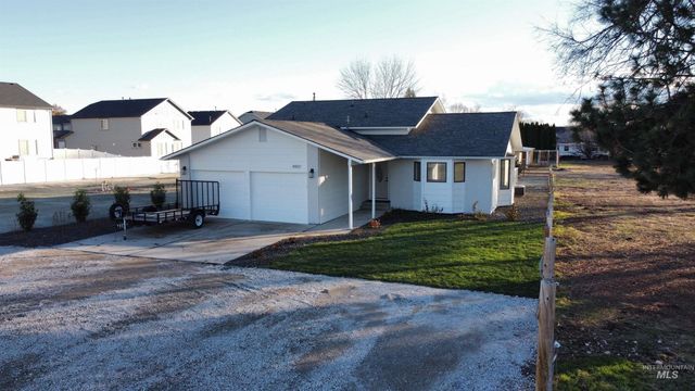 4907 Stamm Ln, Nampa, ID 83687