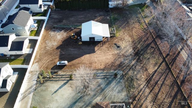 4907 Stamm Ln, Nampa, ID 83687