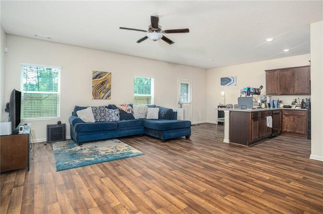 460 Meadowbend Circle, Athens, GA 30606