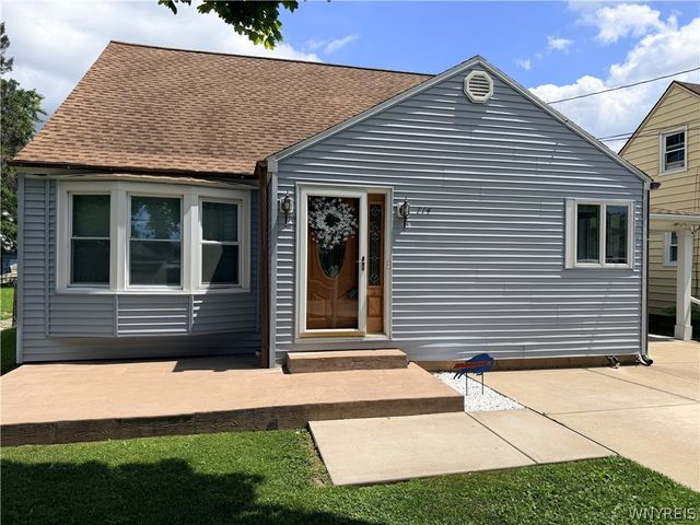 114 Onondaga Avenue, West Seneca, NY 14220