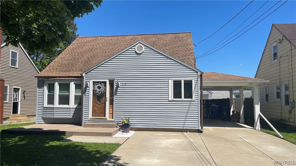 114 Onondaga Avenue, West Seneca, NY 14220