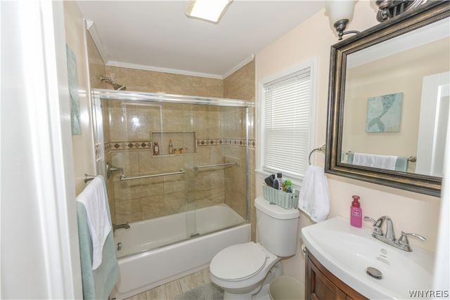 80 Gardenvale Drive, Cheektowaga, NY 14225