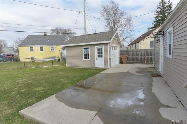 80 Gardenvale Drive, Cheektowaga, NY 14225