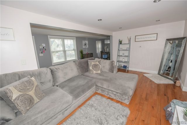 80 Gardenvale Drive, Cheektowaga, NY 14225