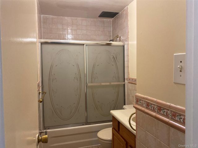 231-24 Lansing Avenue, Springfield Gardens, NY 11413