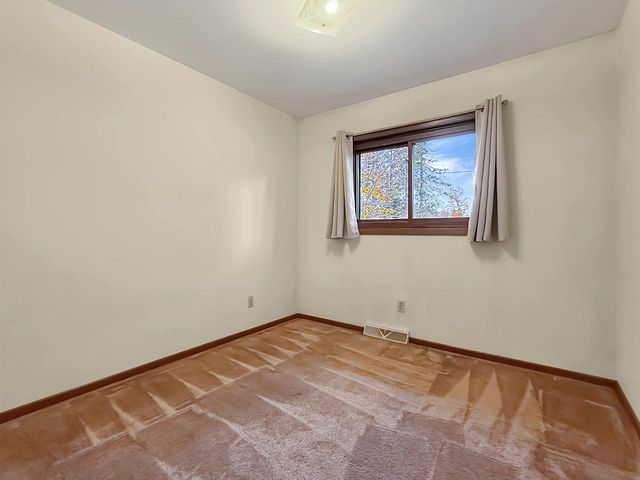 1420 EDWIN STREET, Marinette, WI 54143