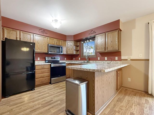 1420 EDWIN STREET, Marinette, WI 54143