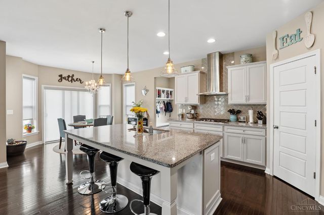 1252 Autumn Run Drive, Hamilton Twp, OH 45039