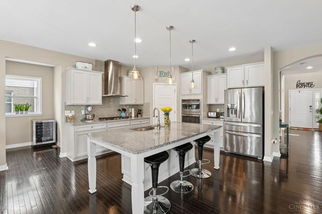1252 Autumn Run Drive, Hamilton Twp, OH 45039