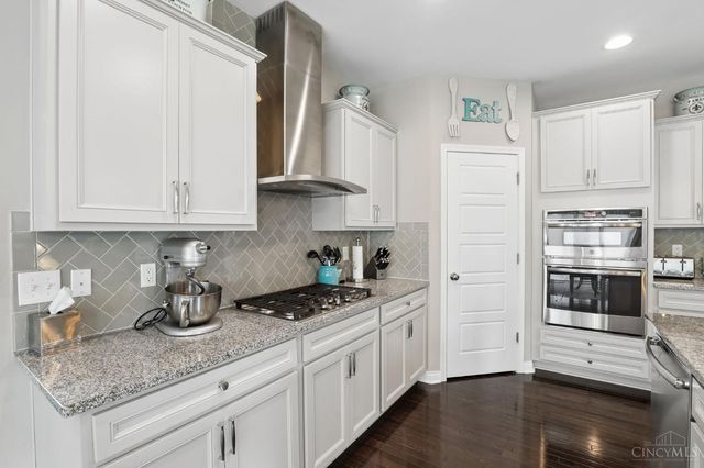 1252 Autumn Run Drive, Hamilton Twp, OH 45039
