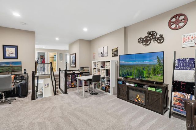 1252 Autumn Run Drive, Hamilton Twp, OH 45039