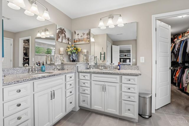 1252 Autumn Run Drive, Hamilton Twp, OH 45039