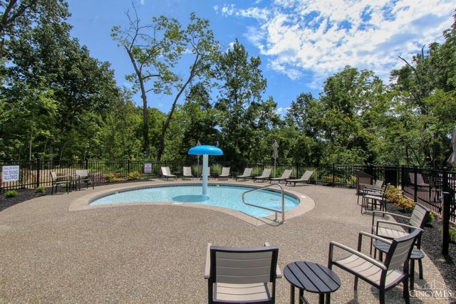 1252 Autumn Run Drive, Hamilton Twp, OH 45039