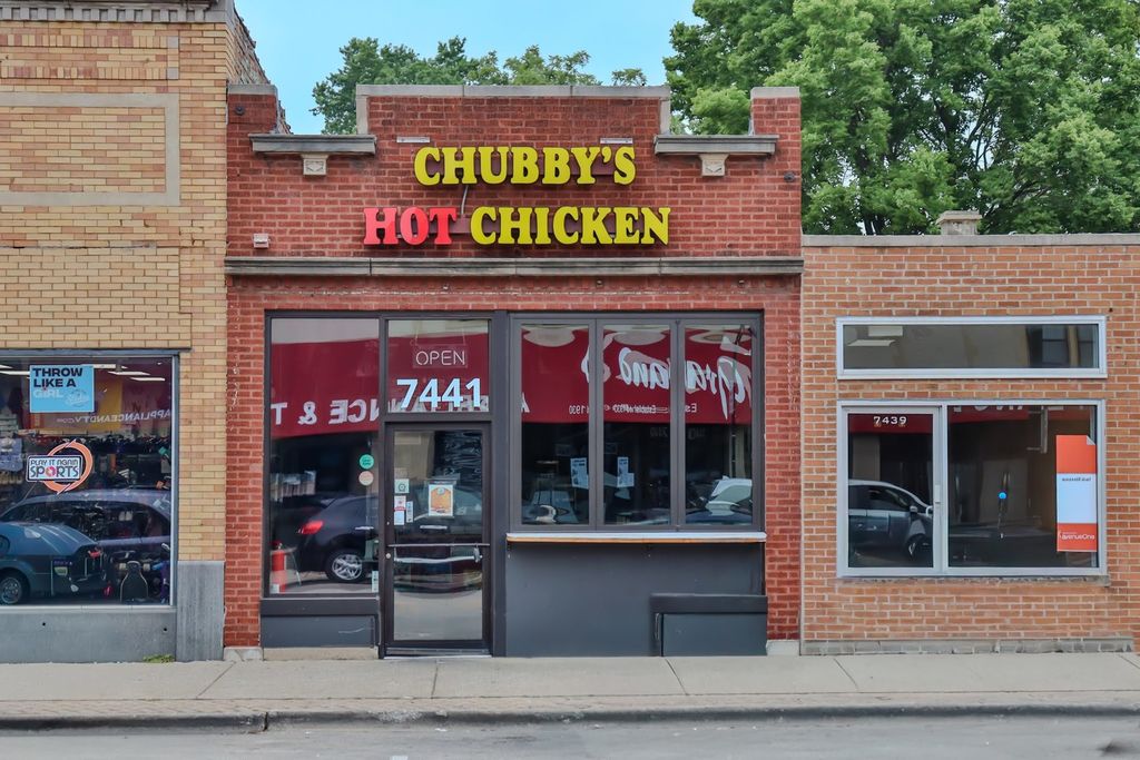 7441 Madison Street, Forest Park, IL 60130